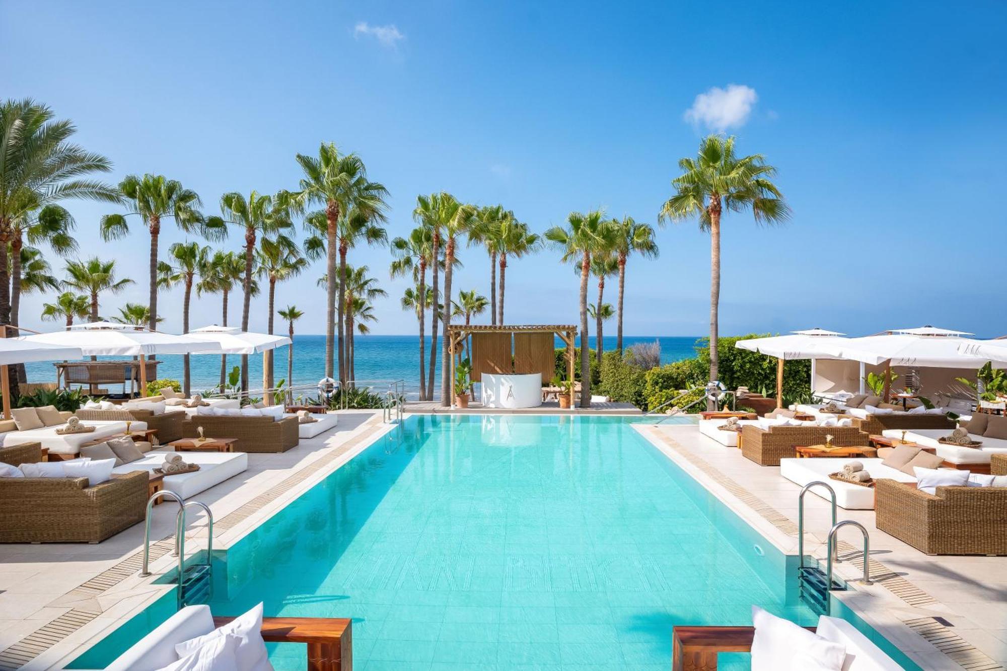 Don Carlos มาร์เบยา ภายนอก รูปภาพ The beach club at the 1868 Beach Club