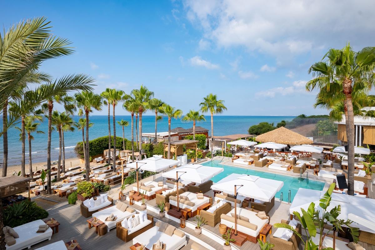 Don Carlos มาร์เบยา ภายนอก รูปภาพ The Beach Club at Nikki Beach Resort & Spa, Porto Cervo, Sardinia, Italy